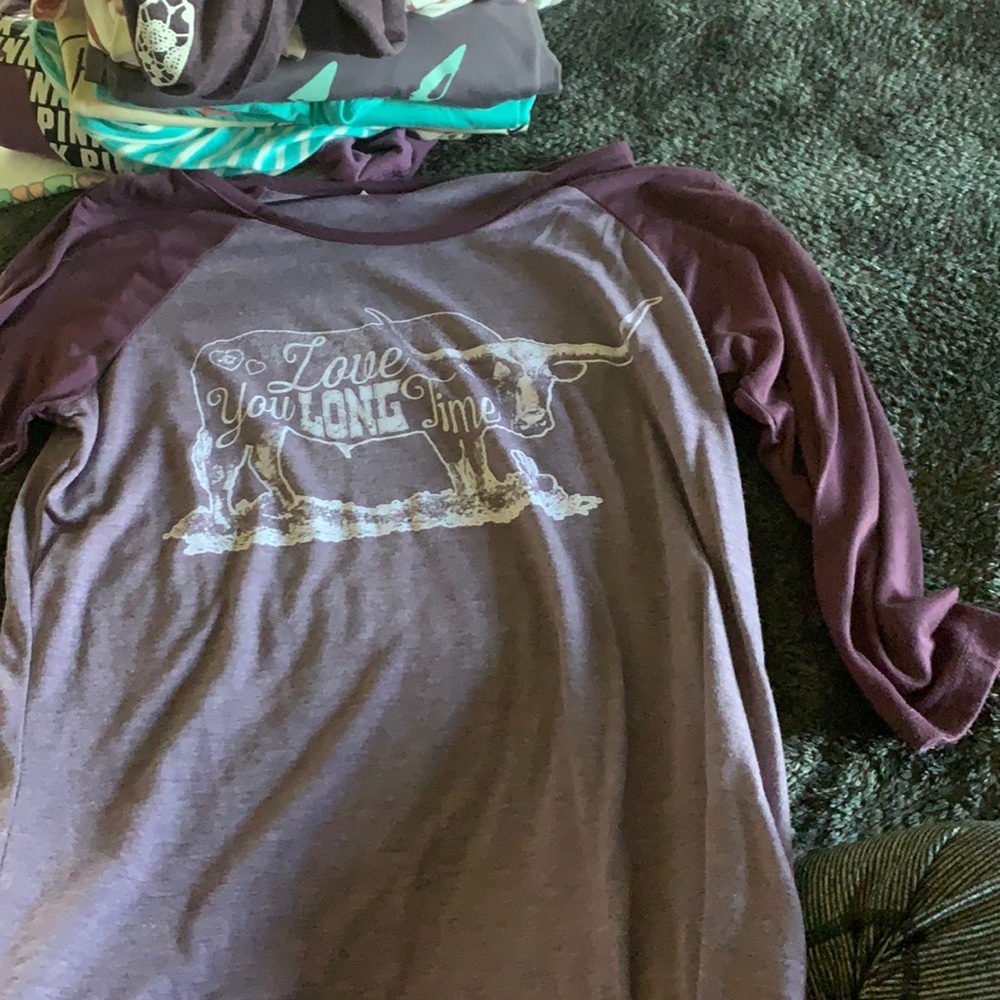 Cheekys size medium 3/4 sleeve shirt